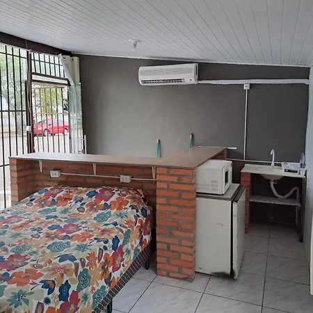 Suite Ampla Com Ar Condicionado Novo Hamburgo Exterior photo