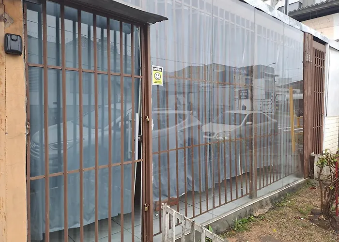 Suite Ampla Com Ar Condicionado